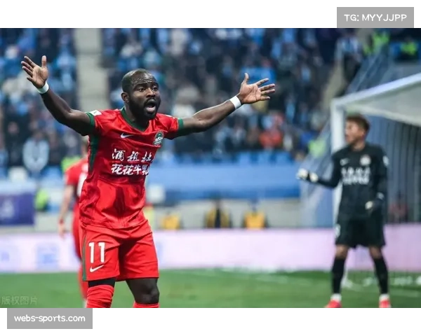 大连英博官宣加纳前锋阿奇姆彭加盟,成为球队第五外援